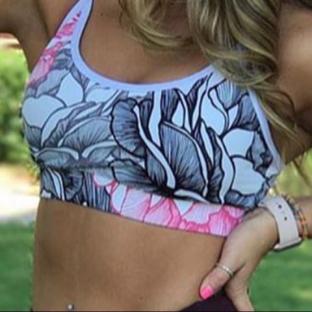 Love Fitness Apparel Rose print sports bra